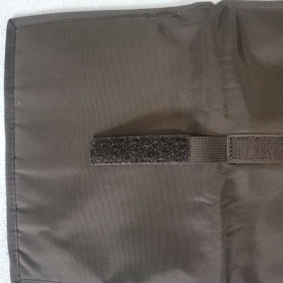 LL BEAN Organizer Travel Toiletry Bag Black 9x7 when Closed - Picture 12 of 12